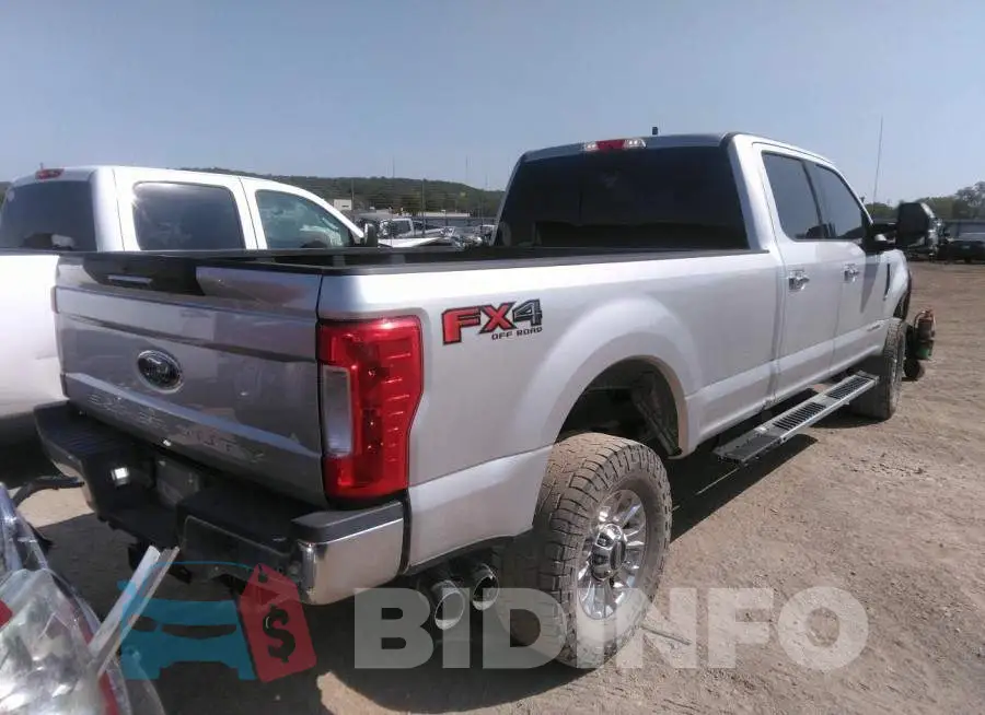 1FT7W2BT3JEC63216 Photo# 4