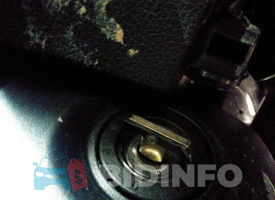 19XFC2F64KE031433 Photo# 11