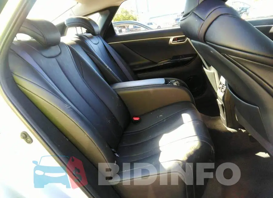 JTDBVRBDXJA005393 Photo# 8