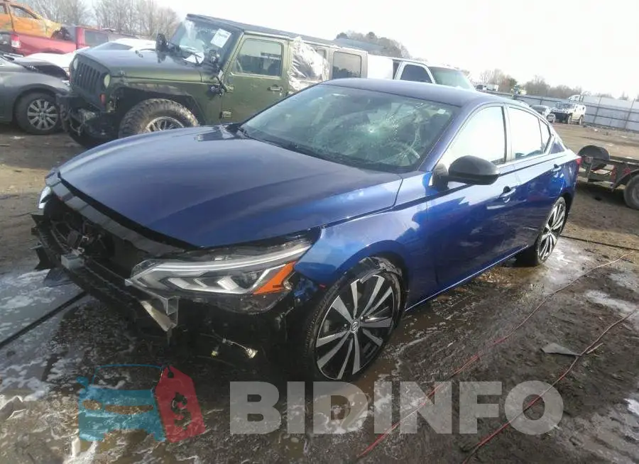 1N4BL4CV2KC185965 Photo# 2
