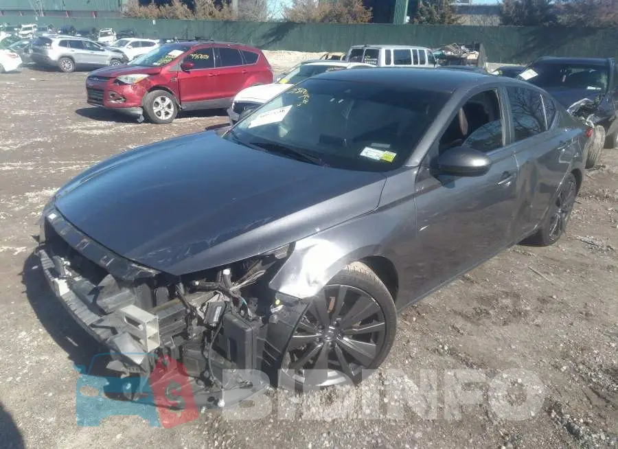 1N4BL4CV7LN310187 Photo# 2