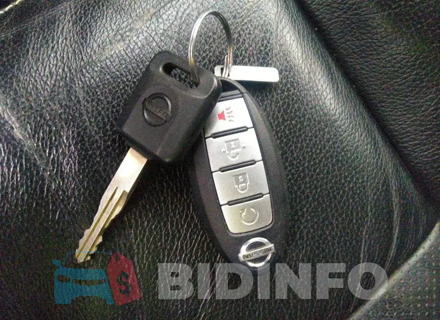 1N6BA1F48HN567283 Photo# 11