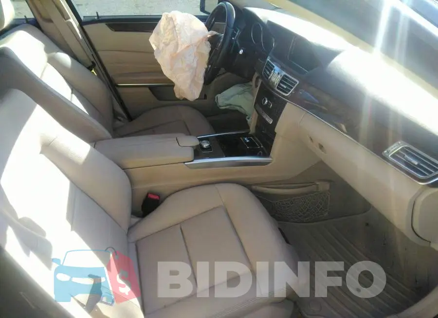 WDDHF5KB6FB127738 Photo# 5