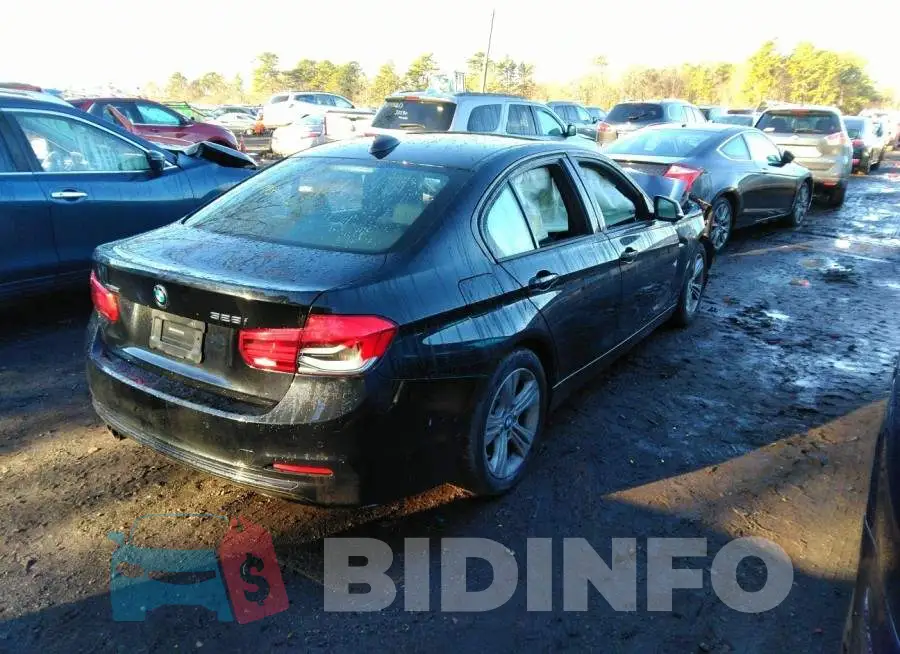 WBA8E3G51GNU03079 Photo# 4