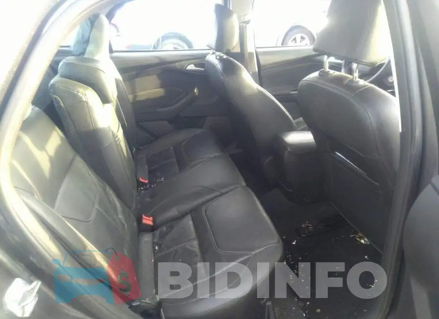 1FADP3F21FL360284 Photo# 8