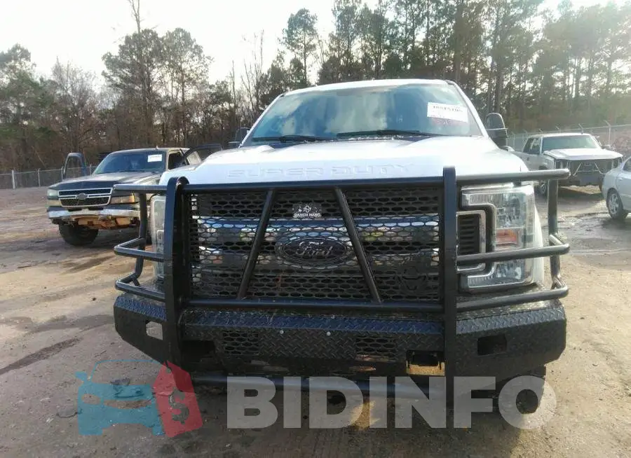 1FT7W2BT2JEC18171 Photo# 6