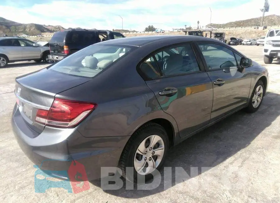 19XFB2F50DE280776 Photo# 4