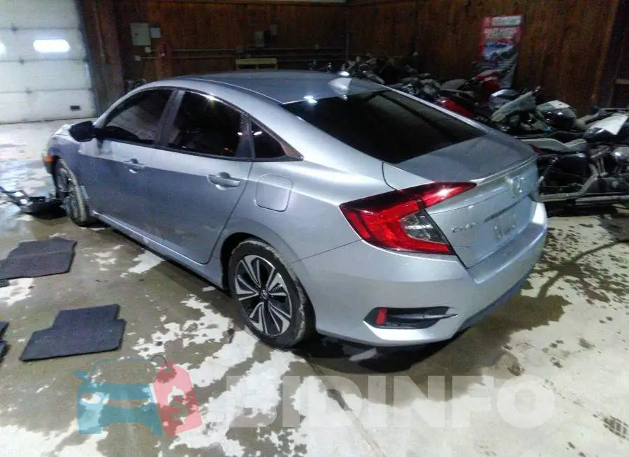 19XFC1F36HE210775 Photo# 3