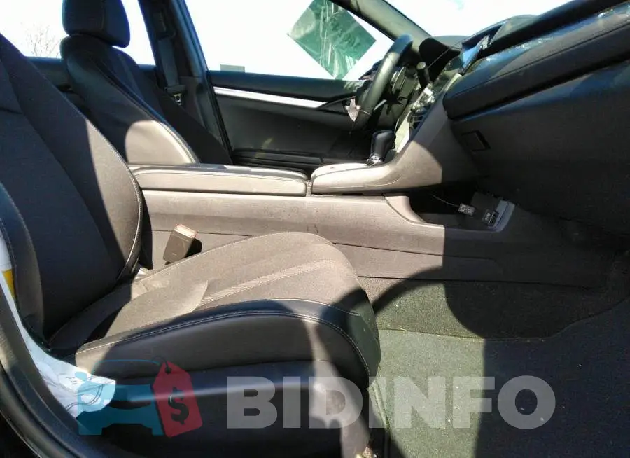 19XFC2F88LE208388 Photo# 5