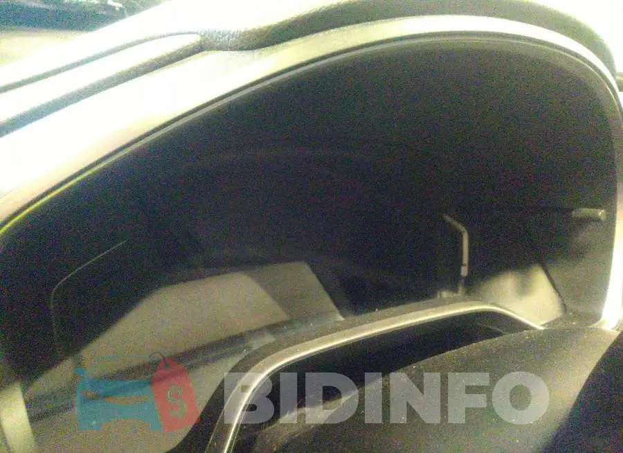 5J6RW2H58HL013813 Photo# 7