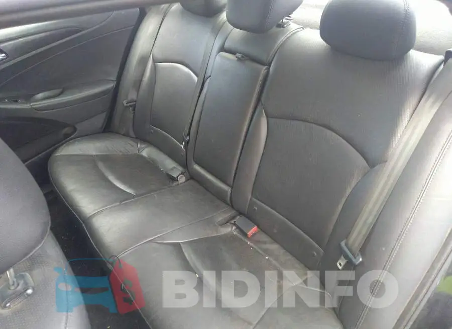 5NPEC4AB8DH809582 Photo# 8