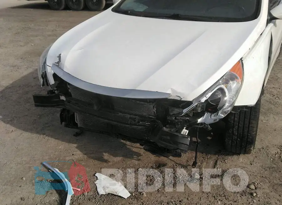 5NPEC4AC8EH843886 Photo# 6