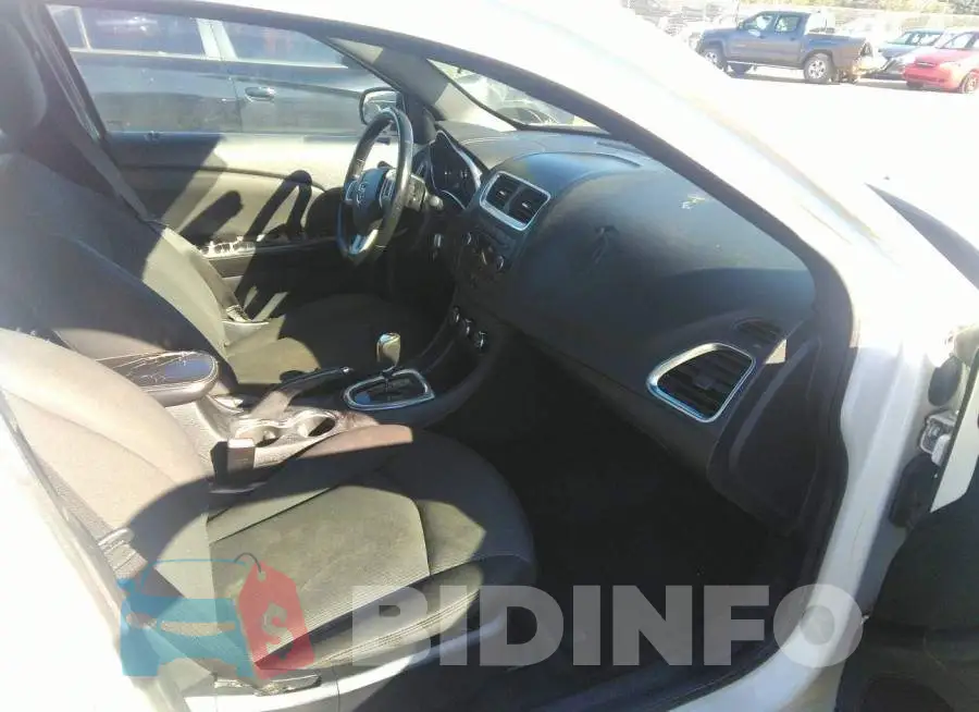 1C3CDZCB7DN626435 Photo# 5