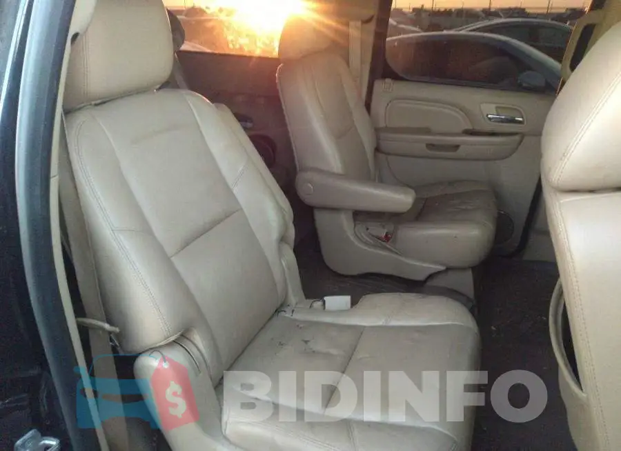 1GYS4HEF3DR213769 Photo# 8