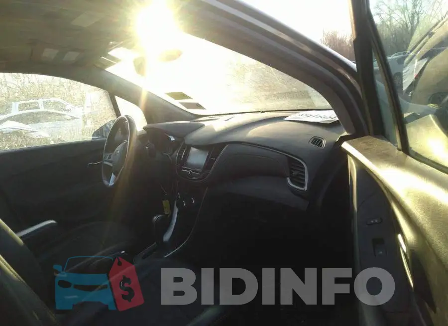 KL7CJLSB4HB216621 Photo# 5