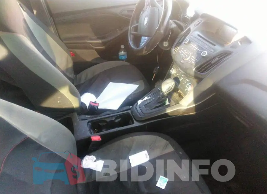1FADP3E27GL337272 Photo# 5