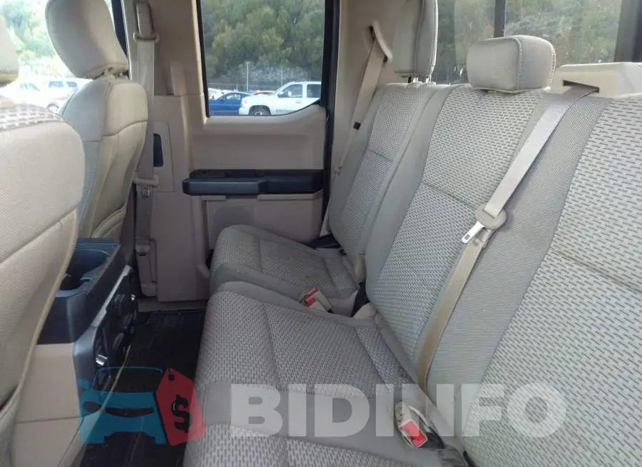 1FTFX1E53KFA11137 Photo# 8