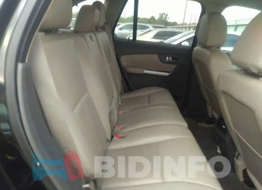 2FMDK3JC8DBC81292 Photo# 8