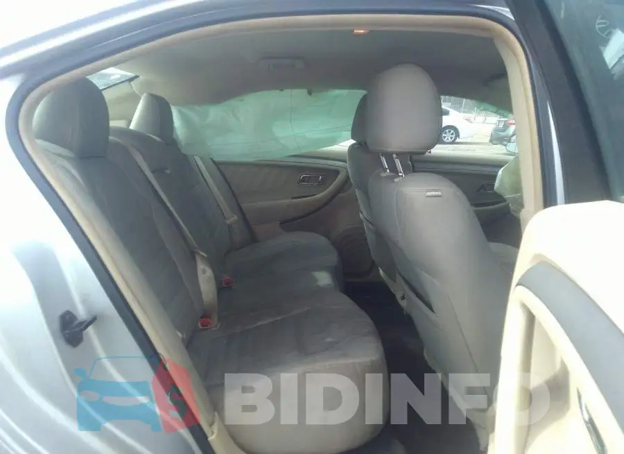 1FAHP2D81FG141272 Photo# 8