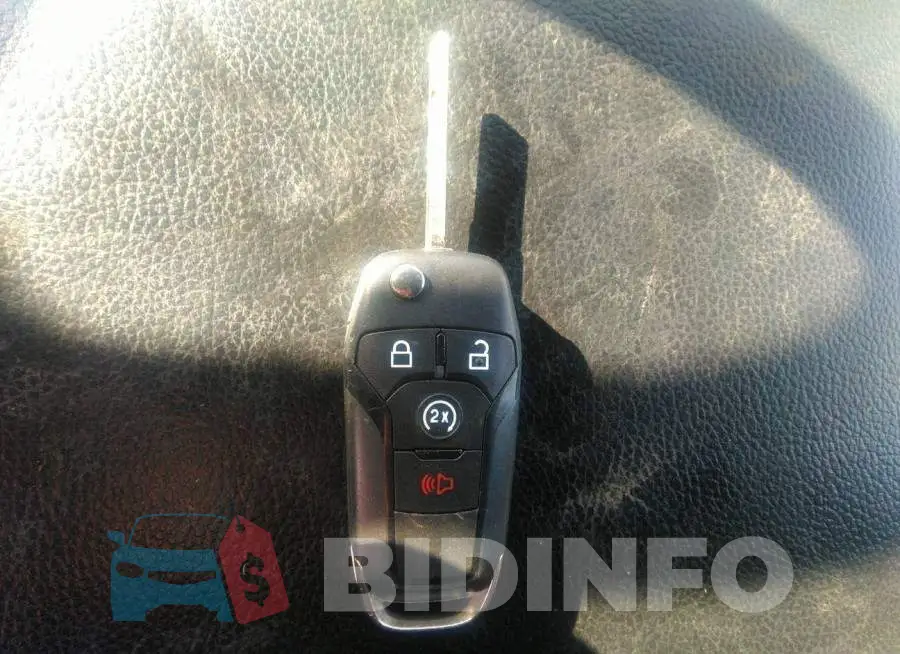 1FTFW1EG1JFE11586 Photo# 11