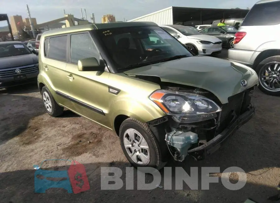KNDJT2A53D7533121 Photo# 1
