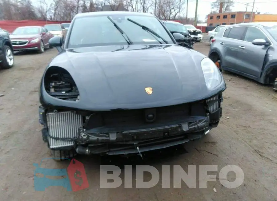 WP1AB2A51MLB32532 Photo# 6