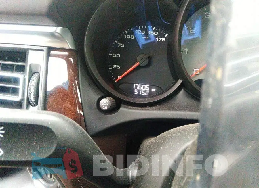 WP1AB2A51MLB32532 Photo# 7