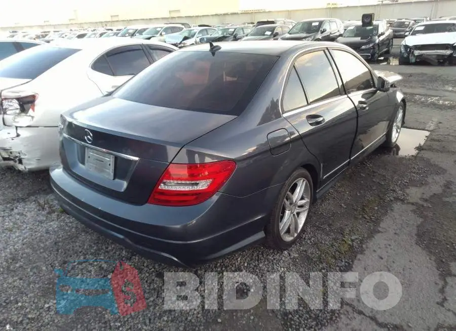 WDDGF4HB6DR287541 Photo# 4