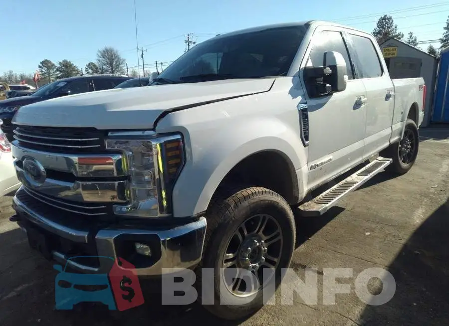 1FT7W2BT0JEB62795 Photo# 2