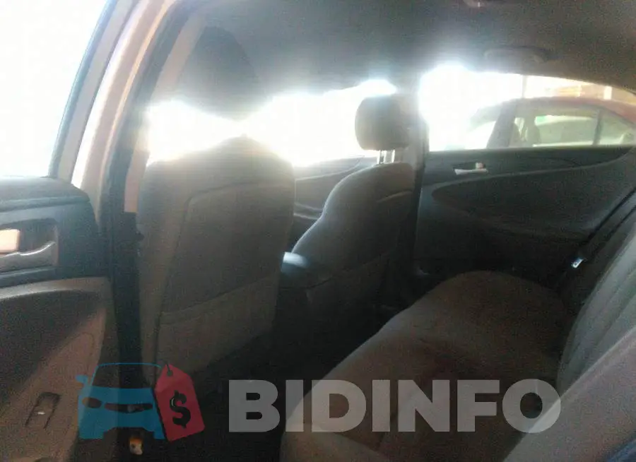 5NPEB4AC8DH637663 Photo# 8
