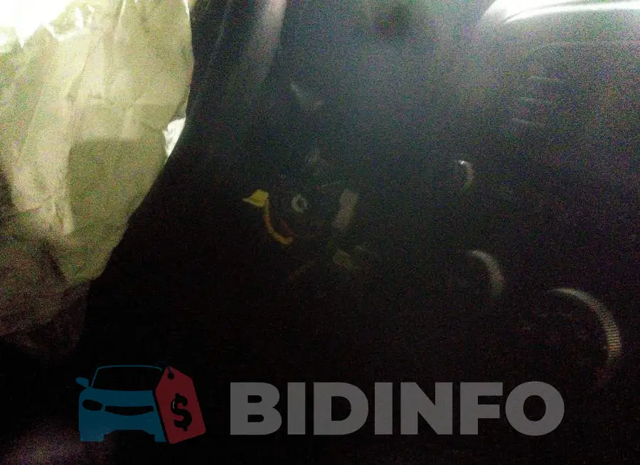 KNDJN2A26E7745951 Photo# 6