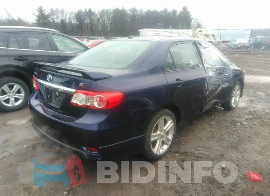 2T1BU4EE9DC987928 Photo# 4