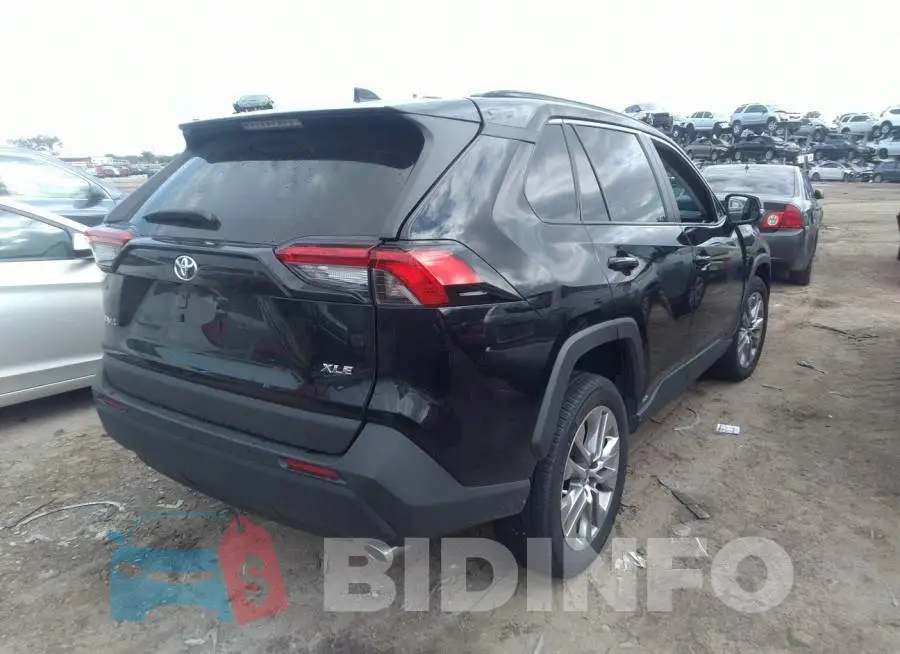 2T3C1RFV4NC183148 Photo# 4