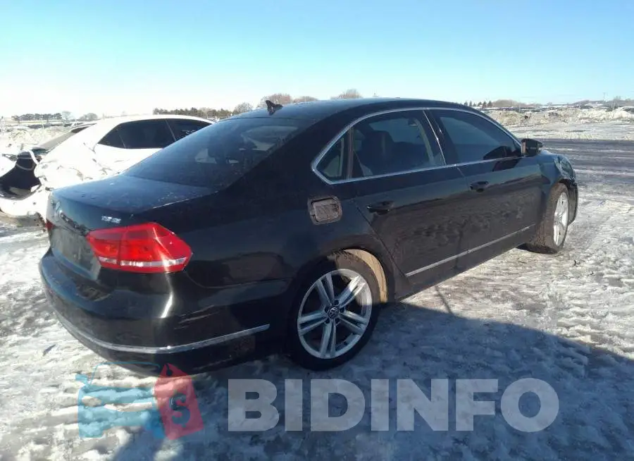 1VWBS7A35FC102886 Photo# 4
