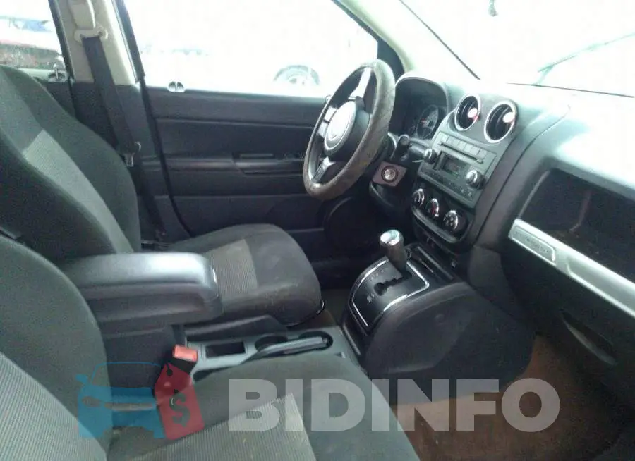 1C4NJCBA8FD156041 Photo# 5
