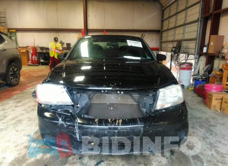 1C3CDZAB1DN575758 Photo# 6