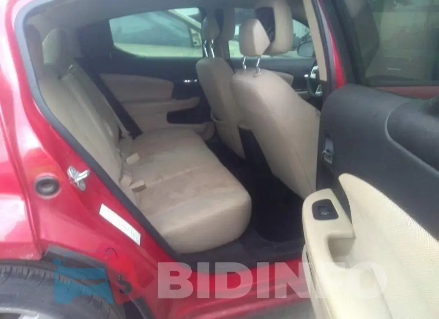 1C3CDZCB8DN606811 Photo# 8