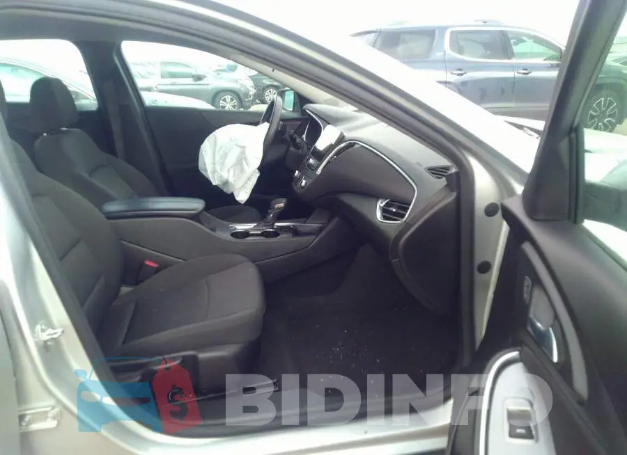1G1ZD5ST3MF004975 Photo# 5