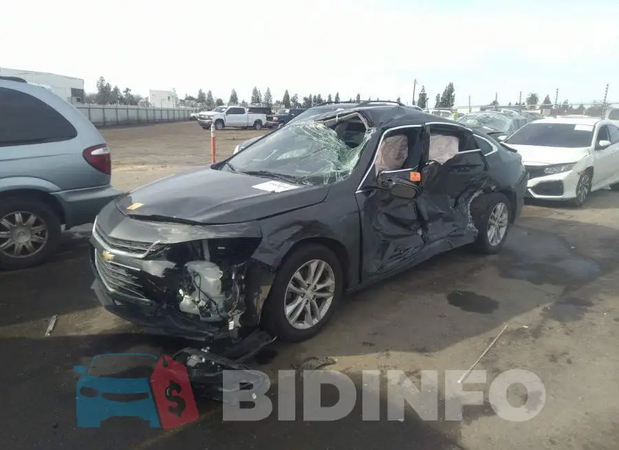 1G1ZD5ST5JF252284 Photo# 2