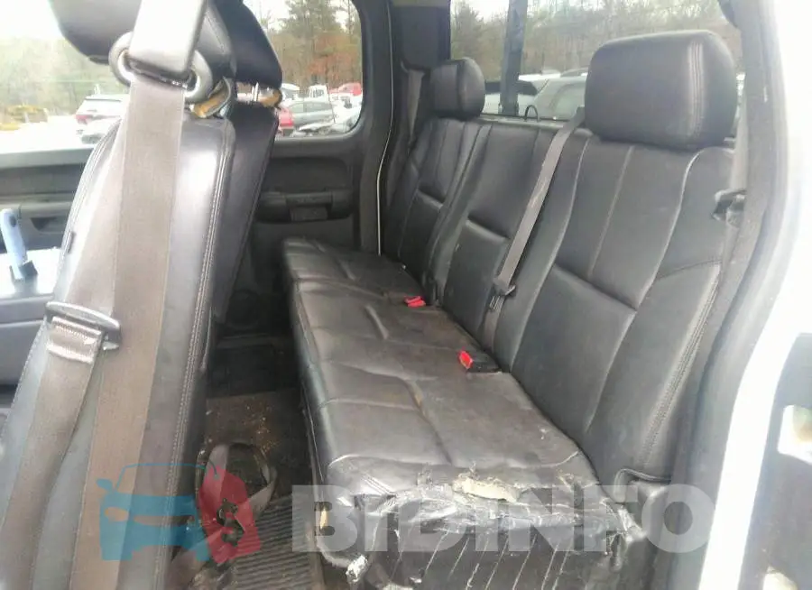 1GCRKSE75DZ313503 Photo# 8