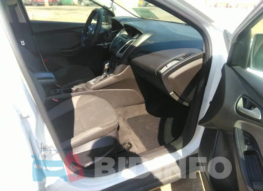 1FADP3F20DL247021 Photo# 5