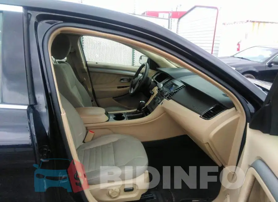 1FAHP2D87HG142848 Photo# 5