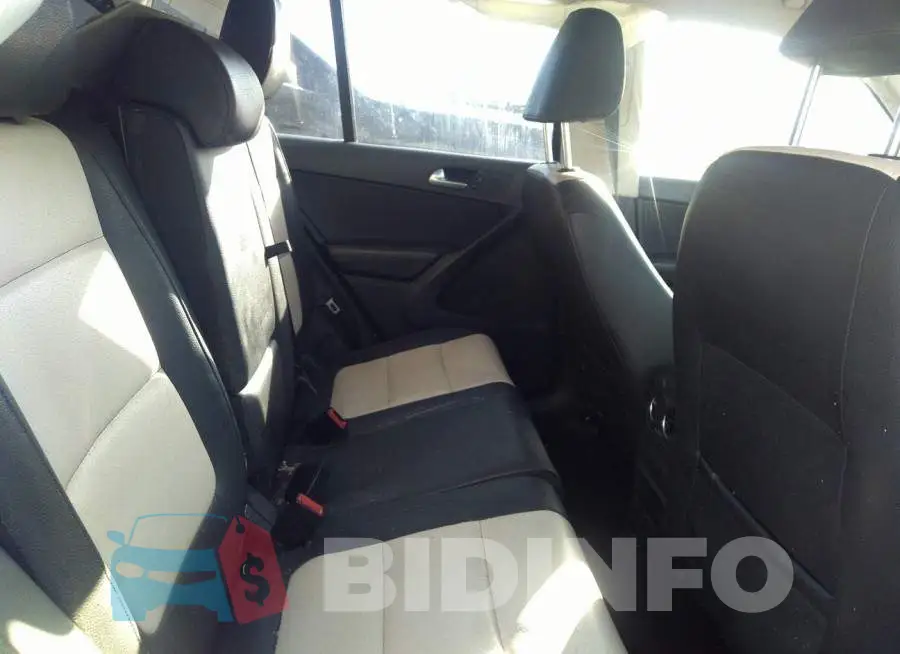WVGAV7AX1GW554550 Photo# 8