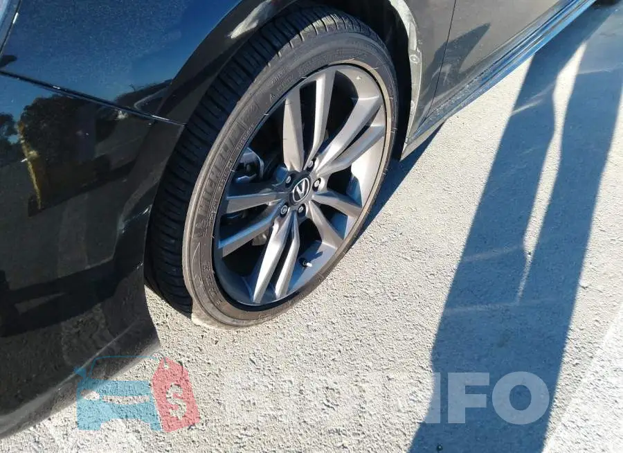 19UUB2F60KA005703 Photo# 6