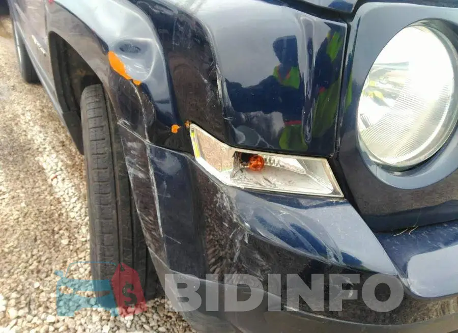 1C4NJRFB6ED558452 Photo# 6