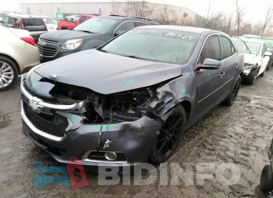 1G11E5SL9EF174169 Photo# 2