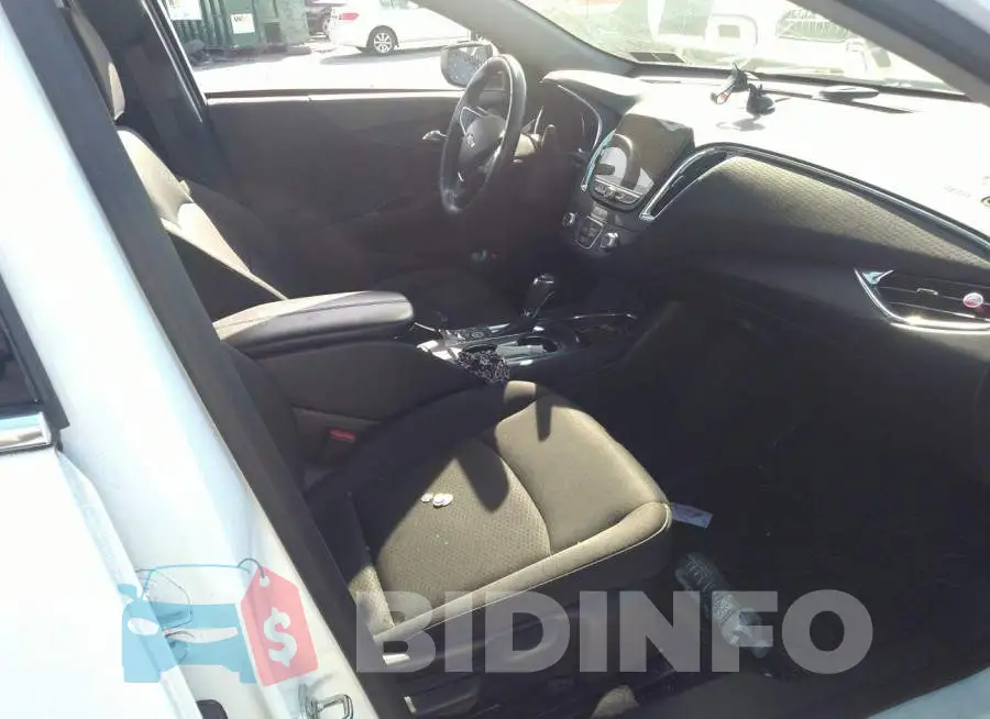 1G1ZD5ST5JF131707 Photo# 5