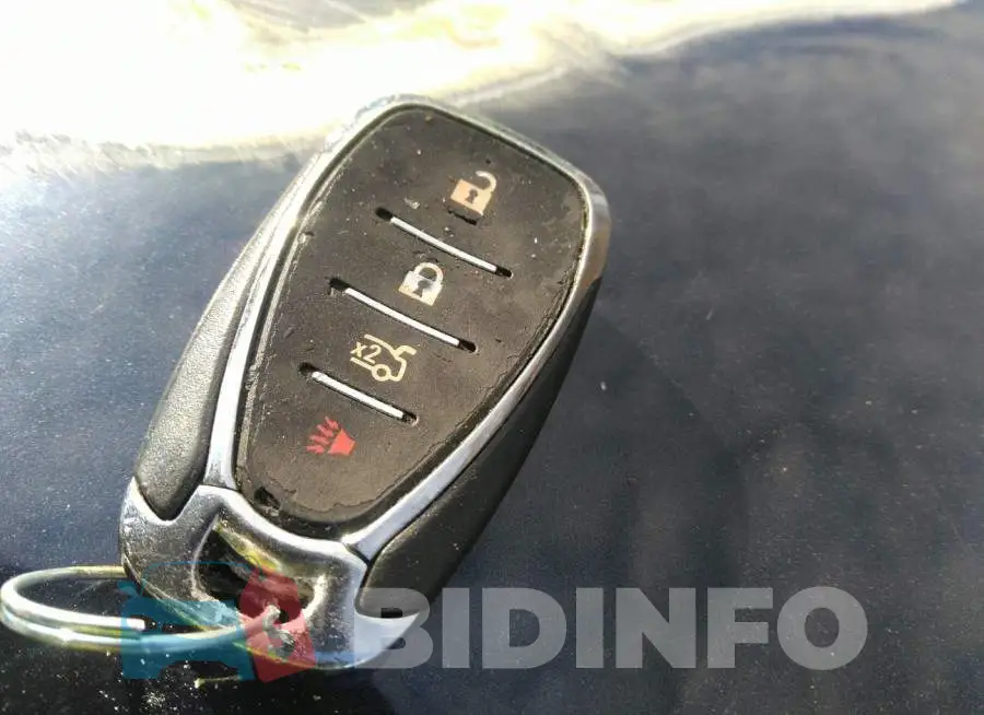 1G1ZE5ST8HF124063 Photo# 11