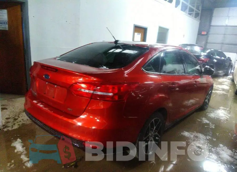 1FADP3H20JL285518 Photo# 4
