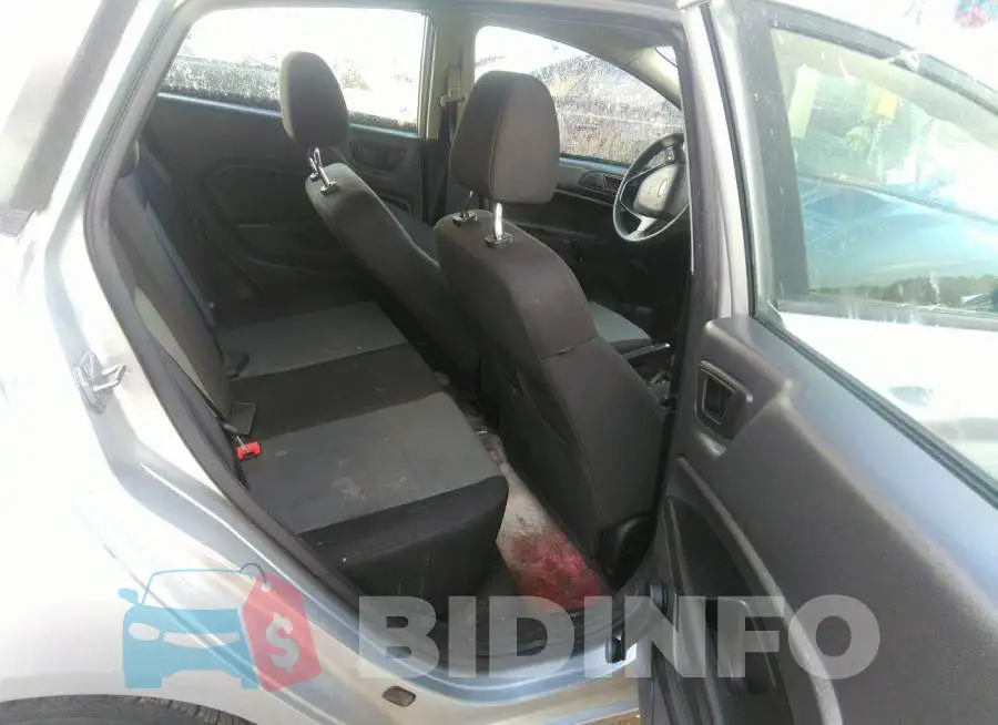 3FADP4TJ6GM170921 Photo# 8